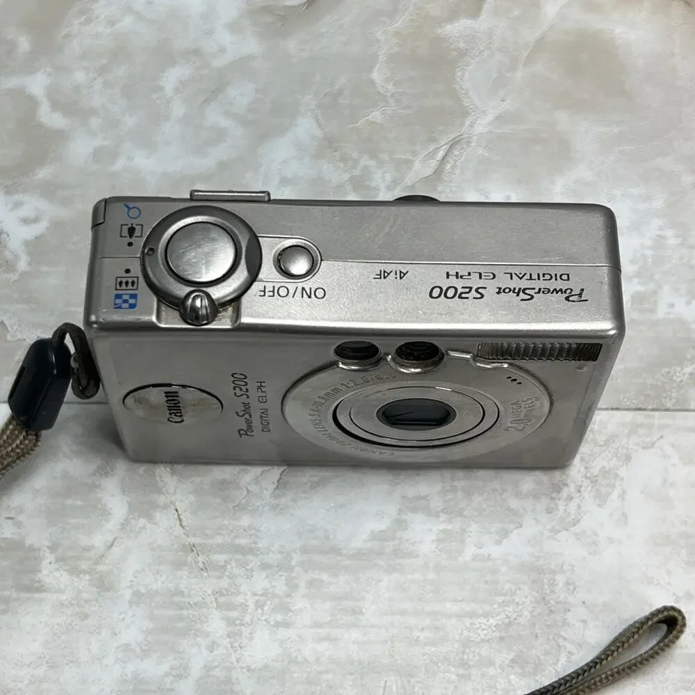 Canon powershot s200